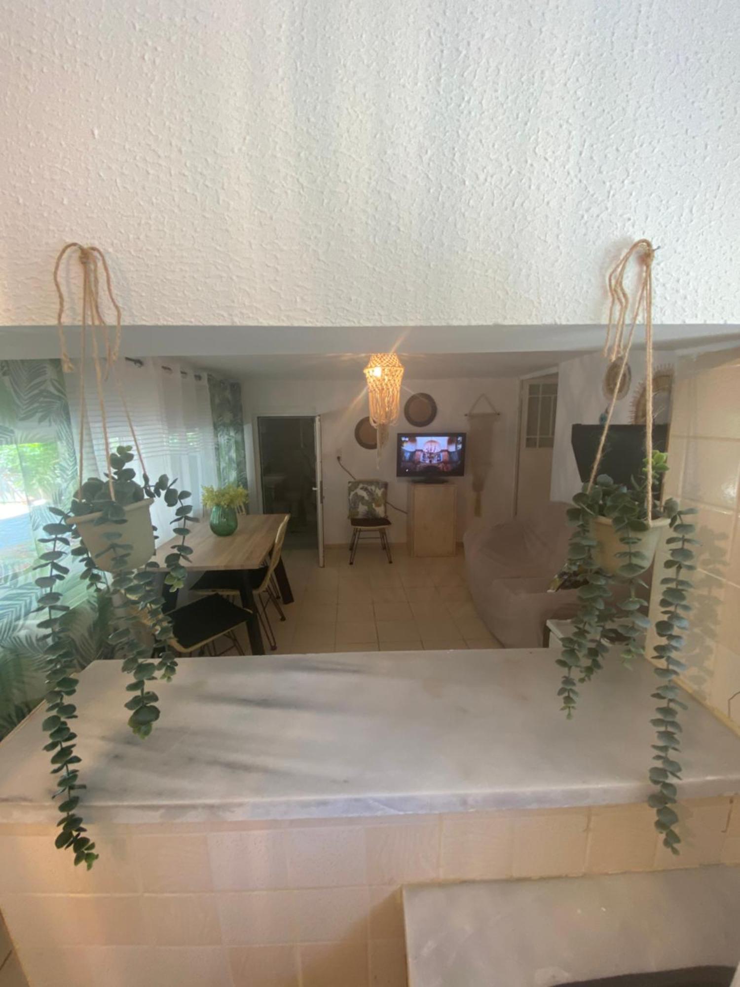 Cleopatra Apartment *